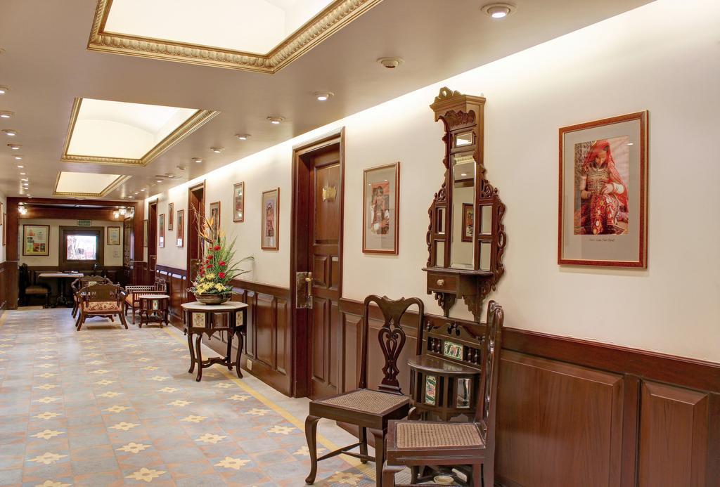Palace On Ganges - Heritage Hotel Varanasi Exterior foto